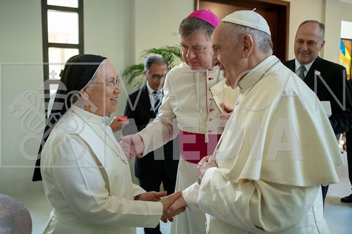 Le Pape François avec Sr. Rosemary Castañeda